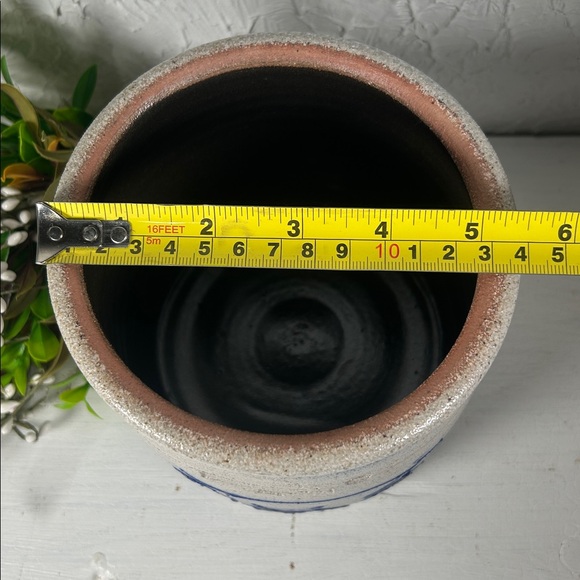 VTG Rowe Salt Glazed Pottery Crock w/ Pig 1984 Pottery Pig Crock - Picture 10 of 12